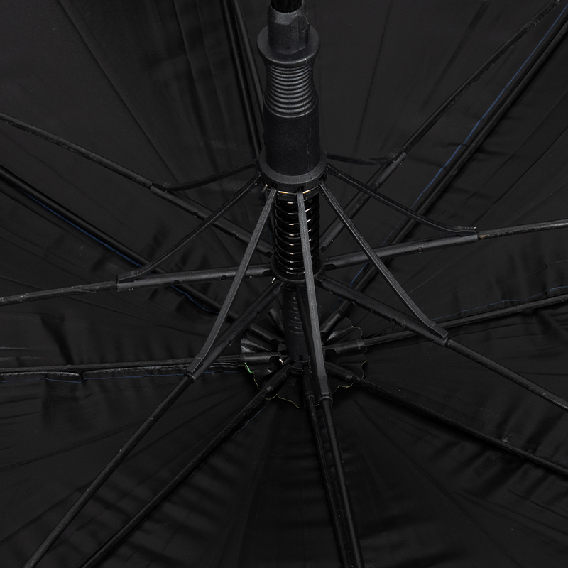 UV‑Protective Golf Umbrella With Solid Outer Canopy And Black Glue Lining